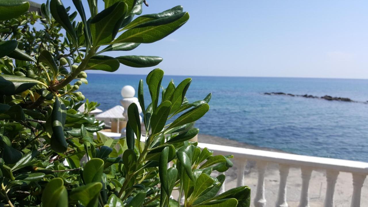 Topset Hotel Agios Georgios  Екстериор снимка