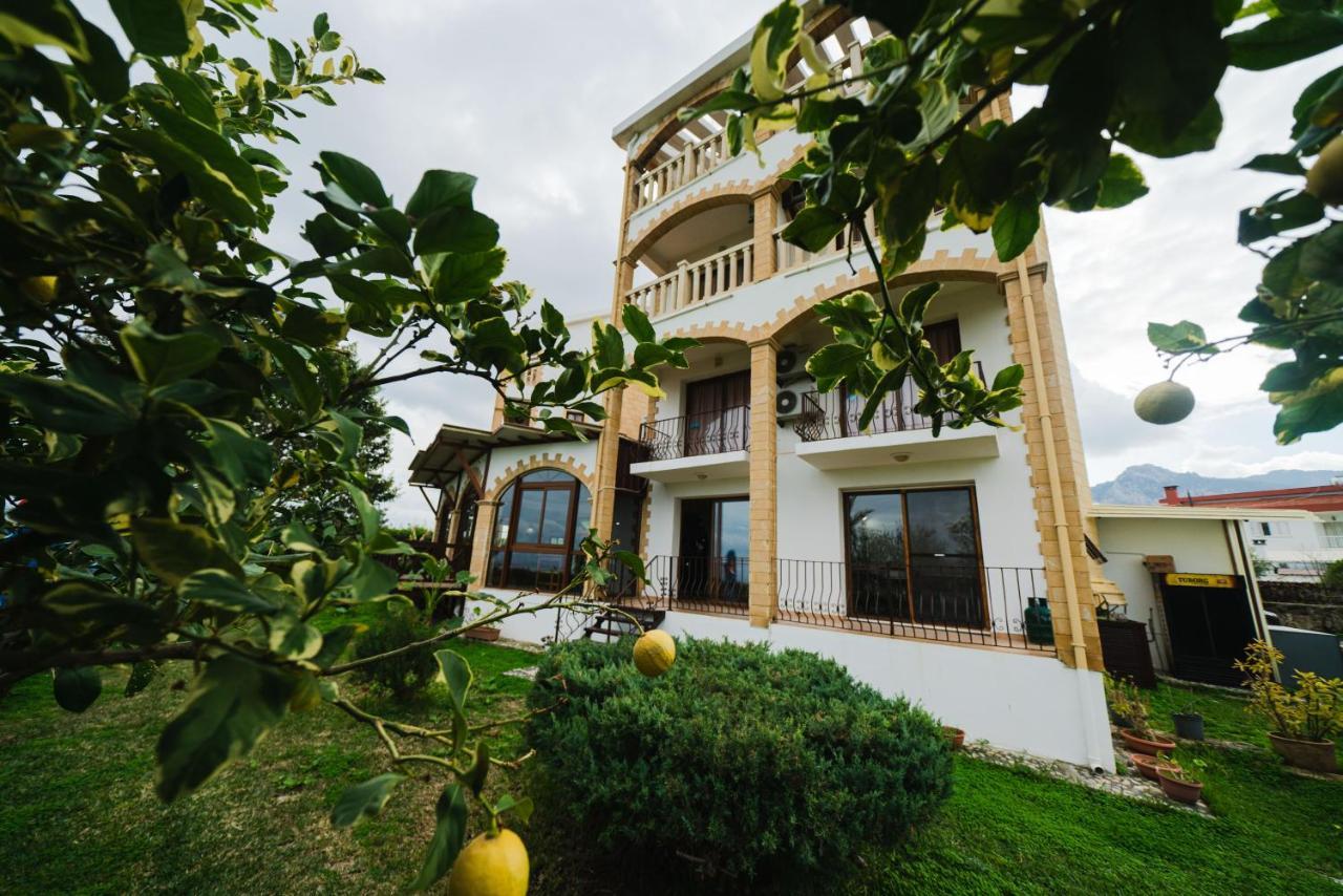 Topset Hotel Agios Georgios  Екстериор снимка