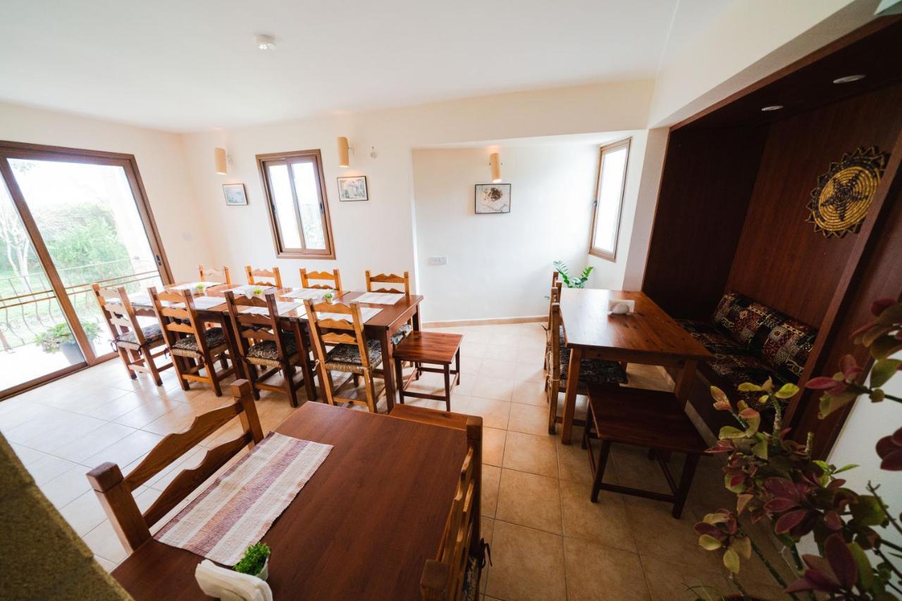 Topset Hotel Agios Georgios  Екстериор снимка